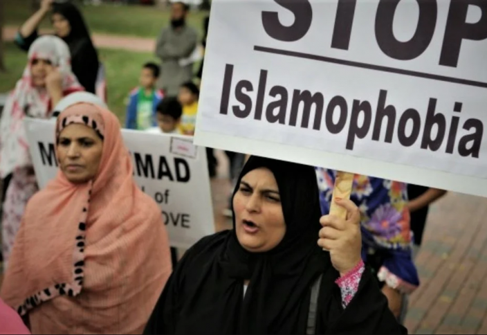 Исламофобия тамыр жайған елдердің бірінде исламофобиямен күресетін мемлекеттік қызмет құрылды