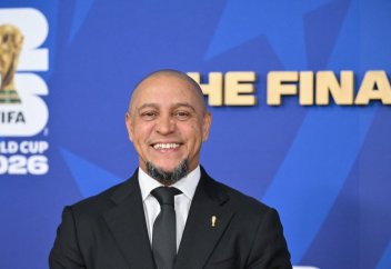 Бразильский футболист Роберто Карлос принял ислам и женился на мусульманк