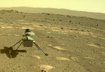 Марсианский вертолет Ingenuity совершил свой первый исторический полет