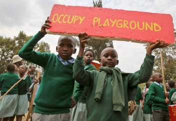 Кенияда оқушылар көтеріліс жасады (фото)