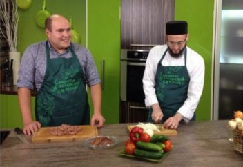 Татар мүфтиі ұлттық асты дәріптеді