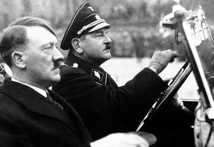 Зубы из ФСБ развеяли сомнения в смерти Гитлера