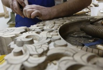 Резное кресло для Папы Римского от боснийских мусульман