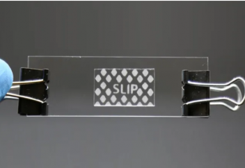 Создан материал, скользкий как змеиная кожа