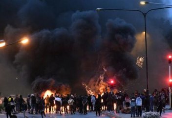 Разные: В Швеции назвали законным надругательство над Кораном