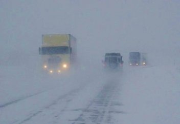 Қарлы боранда жолда қалып қойсаңыз...