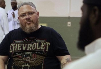 Ақ нәсілді америкалық қалай исламды қабылдап, имам атанды