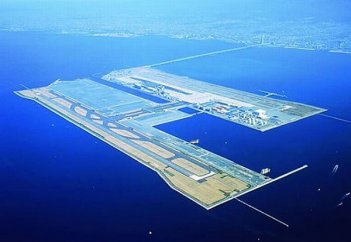 Әлемде тұңғыш рет жасанды аралда әуежай ашылды