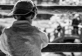 Япония приняла новый пакет мер по борьбе с жестоким обращением с детьми