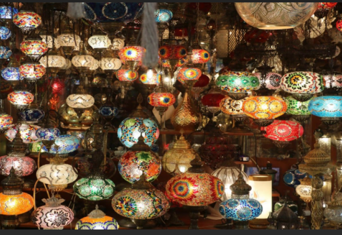 Түркияда осы жылдың алғашқы жартысының өзінде туристер кәдісыйлар үшін 1 млрд доллар тастап кеткен