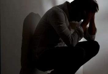 Еліміздегі ерлер әйелдерге қарағанда бес есе жиі суицид жасайды