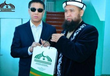 Кораны для незрячих раздали в Киргизии