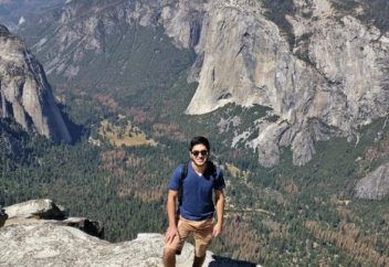 Google программисті Шерзат Айтбаев: «Арманыңыздағы компанияға жауап беруден қорықпаңыз — бұл тегін!»