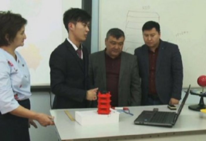 Кызылординский школьник изобрел уникальный вид ветрогенератора