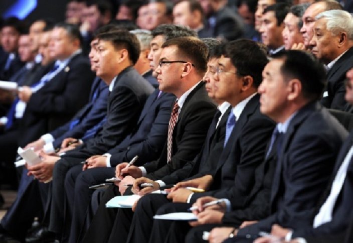 В РК планируют внедрить новую систему оплаты труда госслужащих