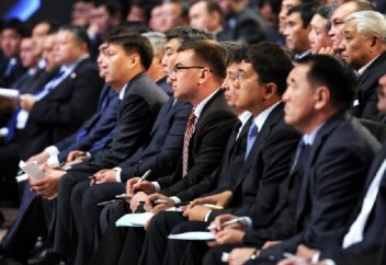 В РК планируют внедрить новую систему оплаты труда госслужащих