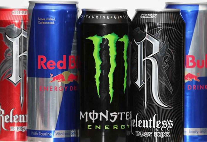 Госдума утвердила штраф в 500 тыс. рублей за продажу энергетиков детям