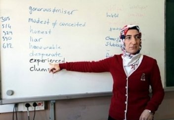 Германия мұғалімдерінің хиджап киюіне рұқсат берілді