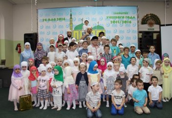 Үш жастағы балалар Құран орталығының түлектері атанды (Видео)