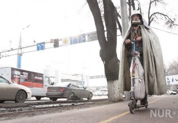 Алматылық суретші ерекше киініп, самокат тебеді (фото)