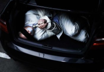 Сегодня пытки переместились на съемные квартиры или в автомобили