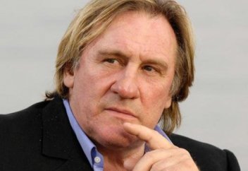 Әлемге әйгілі актер жасырын Құран оқитынын мойындады