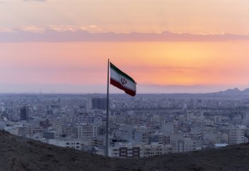40 лет под санкциями: как живут в Иране