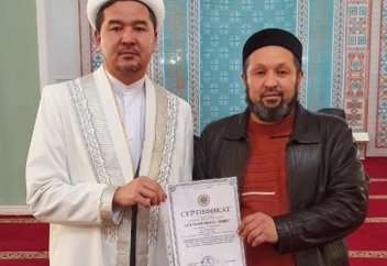 Құс фабрикасына халал сертификаты берілді