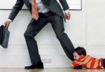 Шетел асқан ата-аналардан алимент өндірудің жолы табылды