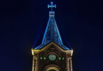 Во Франции храм продадут под отель