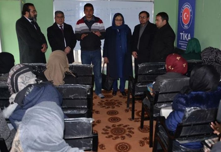 В Афганистане запустили курсы профподготовки для женщин