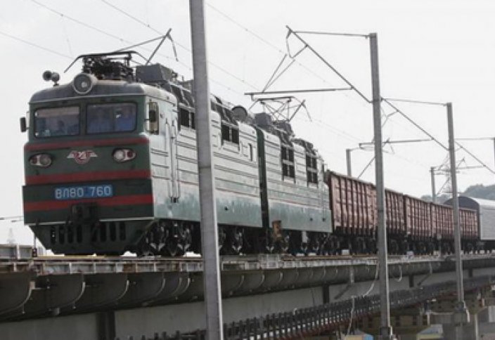 Украина подставила Казахстан из-за России ради поездов из США