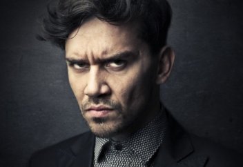 6 ПРИЗНАКОВ ЛИШНЕГО ЧЕЛОВЕКА В ВАШЕЙ ЖИЗНИ