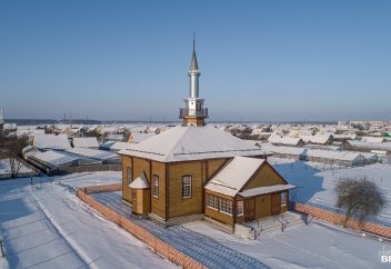 «150 жыл бойы тоқтамай жұмыс істеп келе жатыр..»: Беларусьтің жүрегіндегі ағаш мешіт (фото)