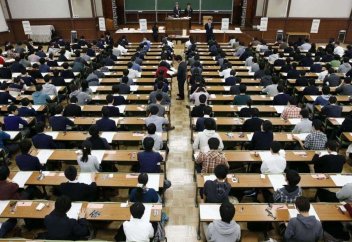 Ұлт қауіпсіздігі үшін шетелдік студенттерге маңызды технологиялар бойынша шектеу енгізіледі