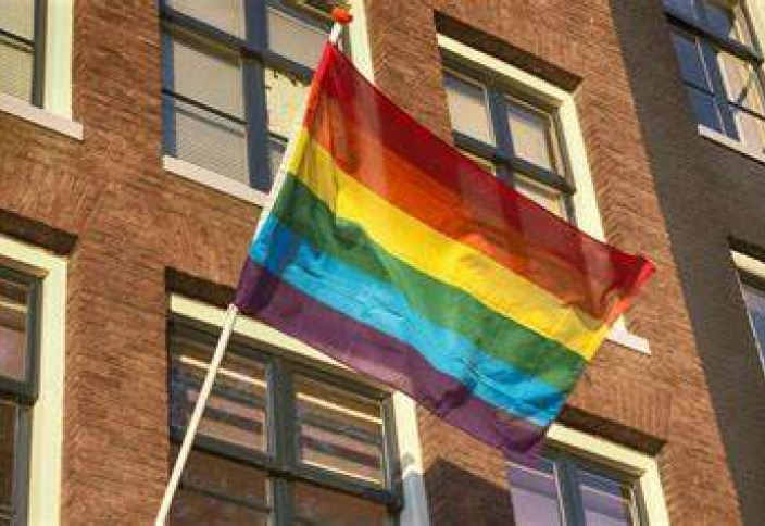 Месяц солидарности с ЛГБТ в школах Канады возмутил мусульман