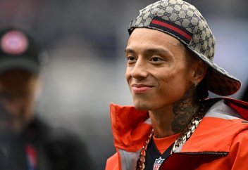 Әйгілі британдық рэпер Central Cee ислам дінін қабылдағанын әйгіледі