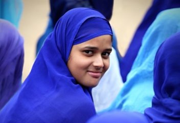 СУҒА ҚҰЛАҒАН МҰСЫЛМАН ӘЙЕЛІ ӨЗГЕ ЕРКЕКТІҢ КӨМЕГІН ҚАБЫЛДАМАДЫ