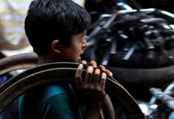 Араб елінде жұмысқа тұру жасын көтеруі мүмкін