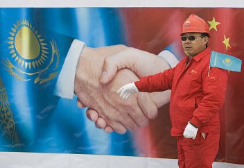 Сколько Китая в Казахстане?