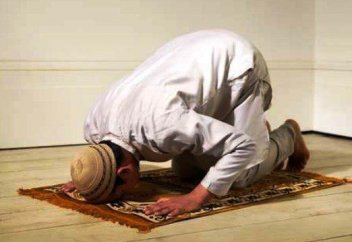 Бес уа­қыт на­маз­дың оқылуы