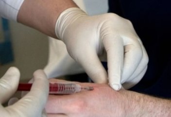 Америкалық компания өз қызметкерлерінің қолдарына түгелдей чип енгізетін болды