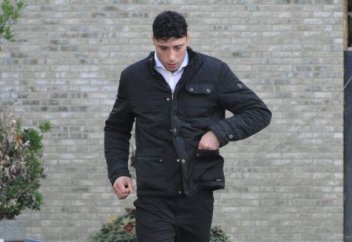 Сақалы үшін соққыға жығылған католик