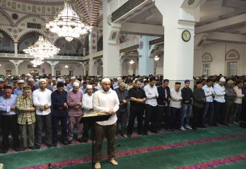 Рамазан айында «Үтір» намазын жамағатпен оқуға дәлел бар ма?