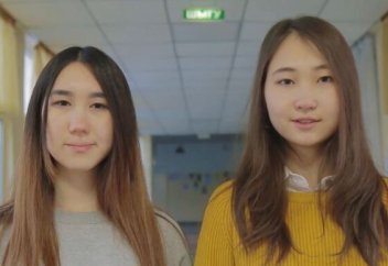 Казахстанские школьницы разработали технологию для людей с инклюзией