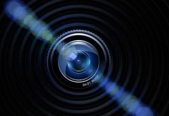 Вооруженные люди ворвались в эфир с заявлением о перевороте (ВИДЕО)