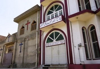 Мұсылмандар мен христиандар жиырма жыл бойы ірге ажыратпай құлшылық етіп келеді