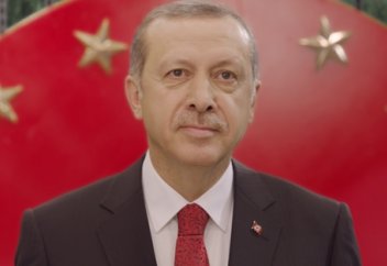 Ердоған жеңіс тойын тойлауда...