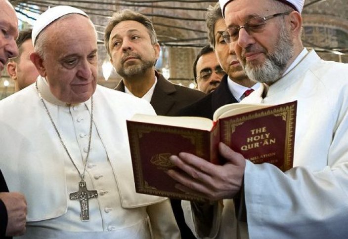 Я бы взял Коран — и в Ватикан