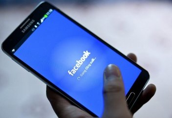 Ғалымдар Facebook-тың адамды күйзеліске түсіретінін анықтады